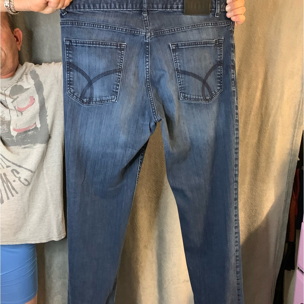Calvin Klein men’s jeans 38 x 34 In like new condition - Picture 5 of 5